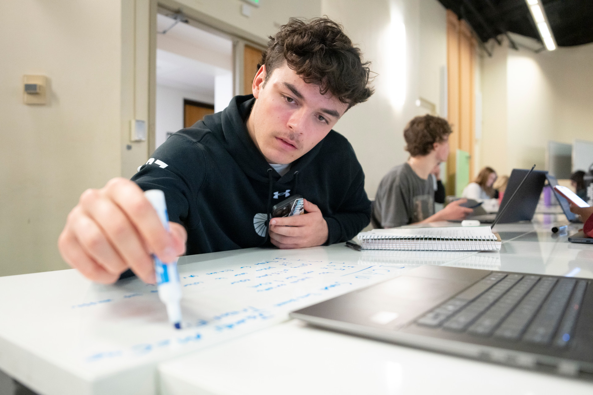 Associate Professor Anders Fremstad teaches ECON 202 – Principles of Microeconomics for the College of Liberal Arts in the department of Economics. February 24, 2026